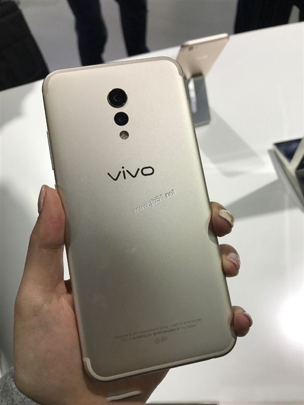 vivo Xplay6和小米5S哪个好？小米5S和vivo Xplay6详细区别对比评测