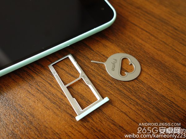 魅蓝Note粉蓝版真机开箱图赏