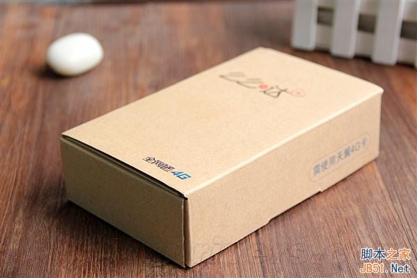 香槟金/双卡电信4G TCL么么哒手机图赏