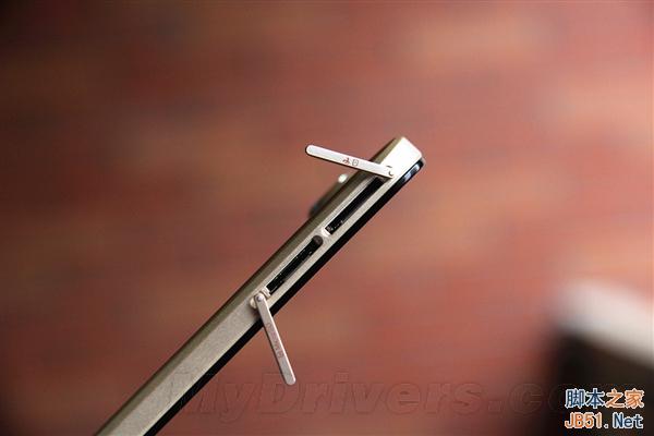 香槟金/双卡电信4G TCL么么哒手机图赏