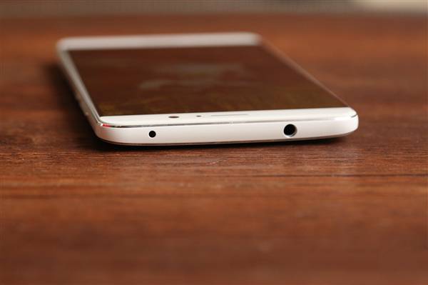 华为Mate9陶瓷白版好看吗？华为Mate9陶瓷白真机开箱图片