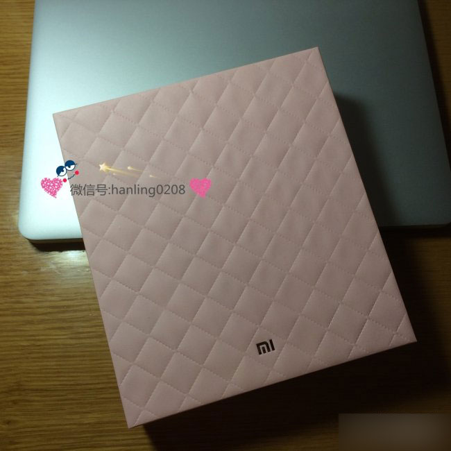 小米Note女神版网友开箱 确实很适合妹纸使用