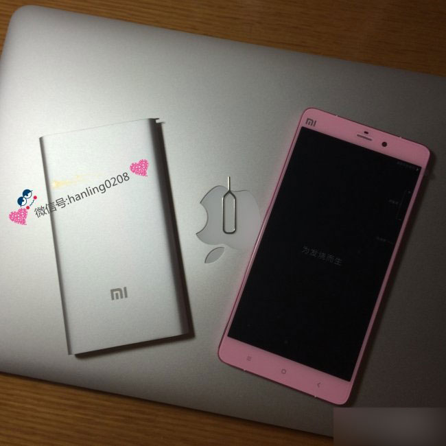 小米Note女神版网友开箱 确实很适合妹纸使用