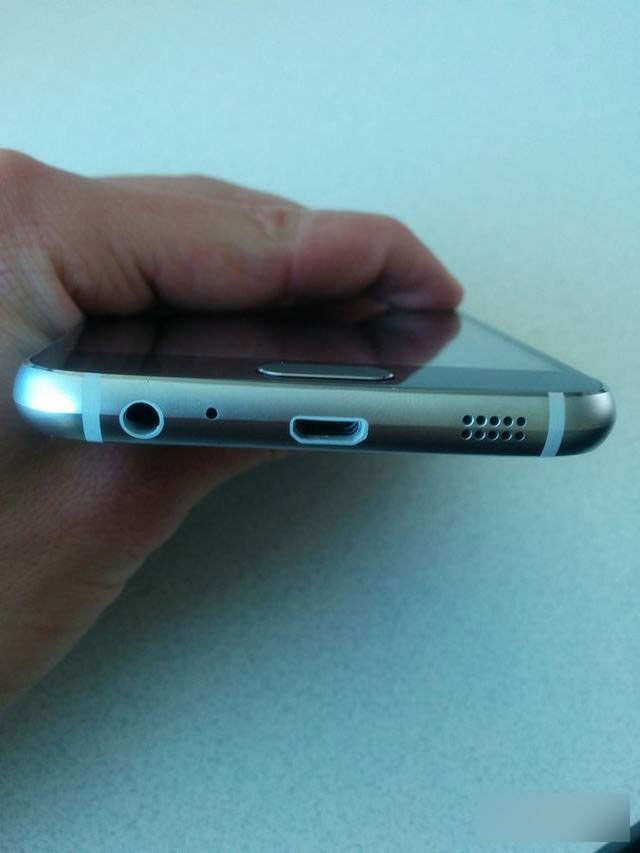 有人买到Galaxy S6山寨机外观做工很逼真