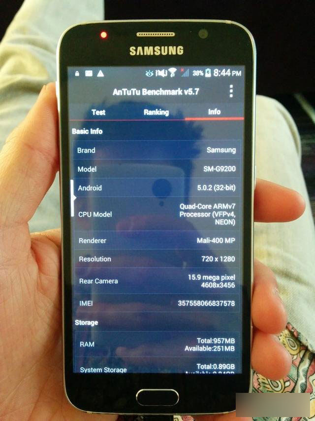 有人买到Galaxy S6山寨机外观做工很逼真