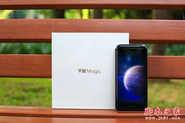 荣耀Magic有几种颜色?荣耀Magic玄金黑好看吗?