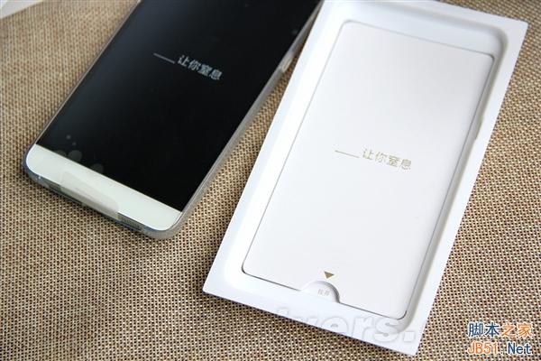 iPhone都哭了 5.5寸乐视手机1开箱图赏