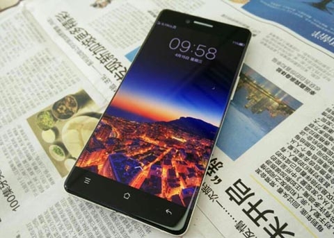 无边框OPPO R7真机曝光，杨幂鹿晗等三人代言