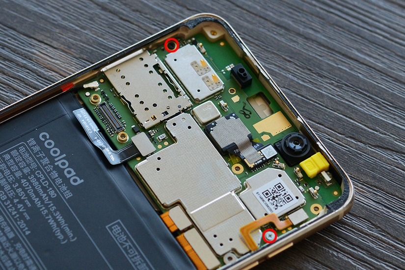 酷派改变者S1做工怎么样 酷派改变者S1拆解图赏(10/21)
