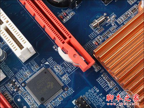 不合理的PCI-E卡扣设计 不合理的PCI-E卡扣设计