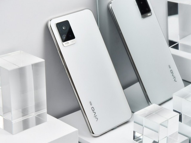 轻薄设计5G自拍旗舰 vivo S7发布XXXX元起