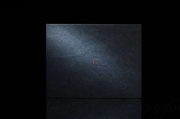 2480元！锤子手机一周年纪念版上市：Logo大亮