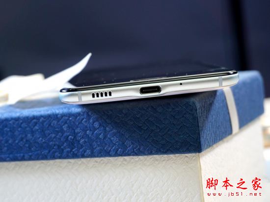 HTC U Ultra值得买吗？HTC U Ultra手机全面深度评测图解