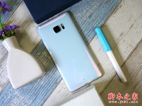 HTC U Ultra值得买吗？HTC U Ultra手机全面深度评测图解