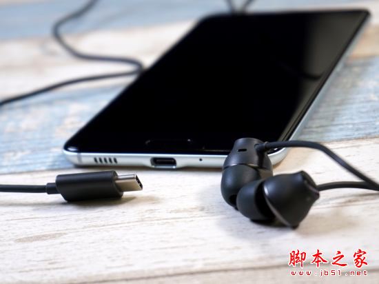 HTC U Ultra值得买吗？HTC U Ultra手机全面深度评测图解