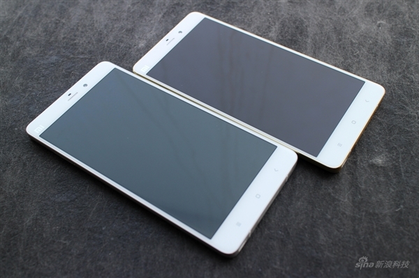 小米Note顶配开箱图赏：土豪金边框大亮