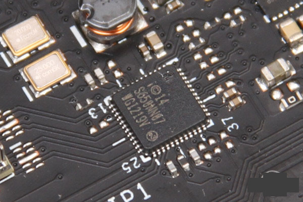 ROG M9E