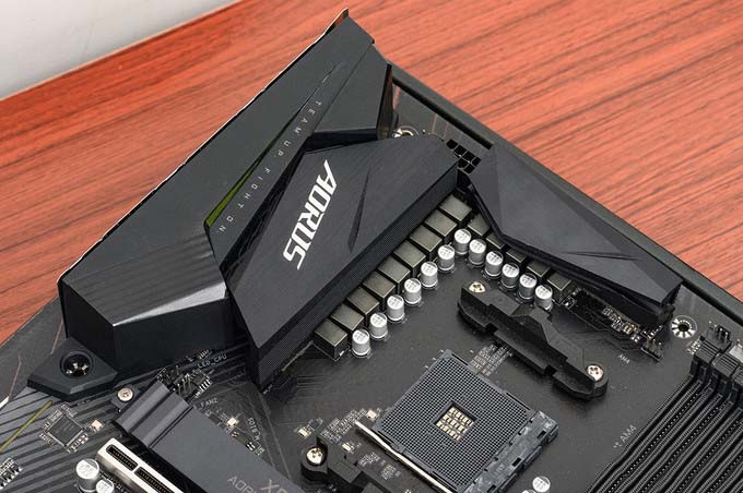 寻找龙骑士,驾驭锐龙靠造工,技嘉X570 AORUS ELITE WIFI体验