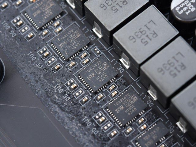 技嘉B550评测