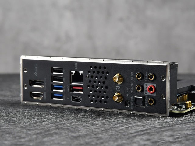 微星MEG Z490I UNIFY评测