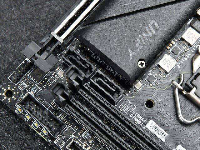 微星MEG Z490I UNIFY评测