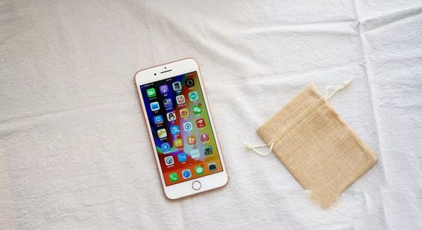 iPhone8黑屏怎么办？苹果iPhone8/8Plus手机黑屏的解决方法