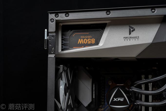 一块性价比超高的B550主板、华擎(ASRock)B550 Extreme4极限玩家主板 评测