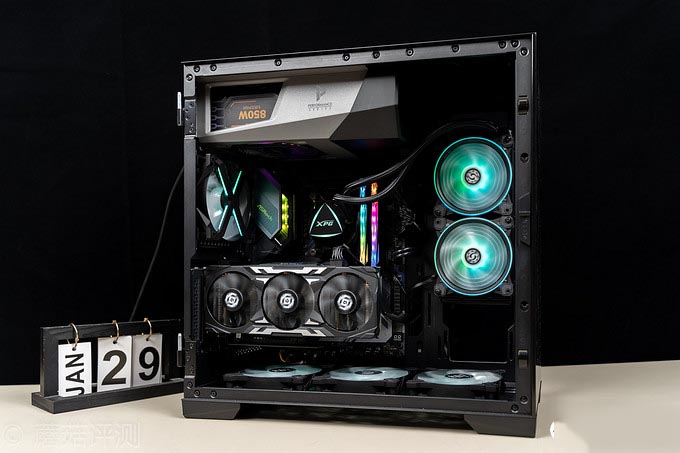 一块性价比超高的B550主板、华擎(ASRock)B550 Extreme4极限玩家主板 评测