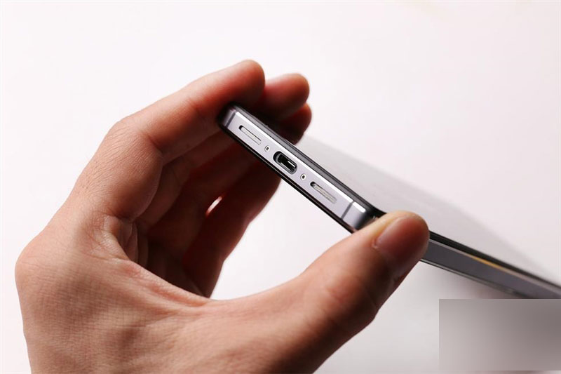 无边框到底如何？nubia Z9真机大拆解