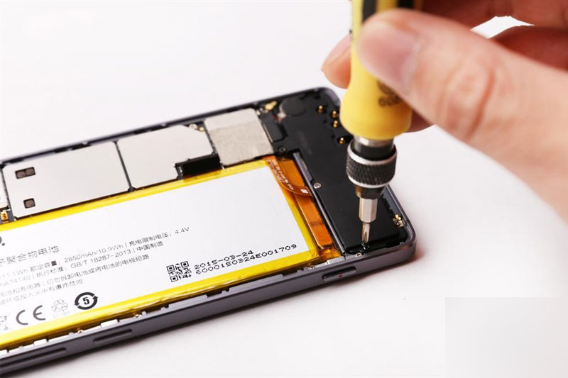 无边框到底如何？nubia Z9真机大拆解