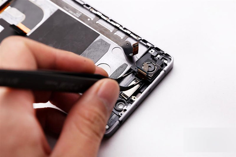 无边框到底如何？nubia Z9真机大拆解