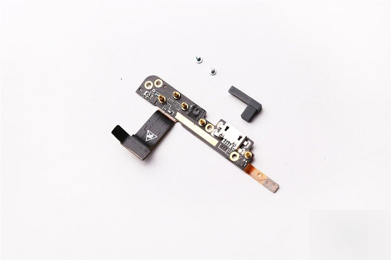 无边框到底如何？nubia Z9真机大拆解