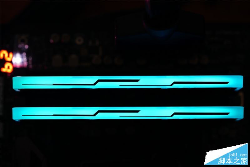 七彩RGB灯效!影驰GAMER II内存评测:稳定3000MHz