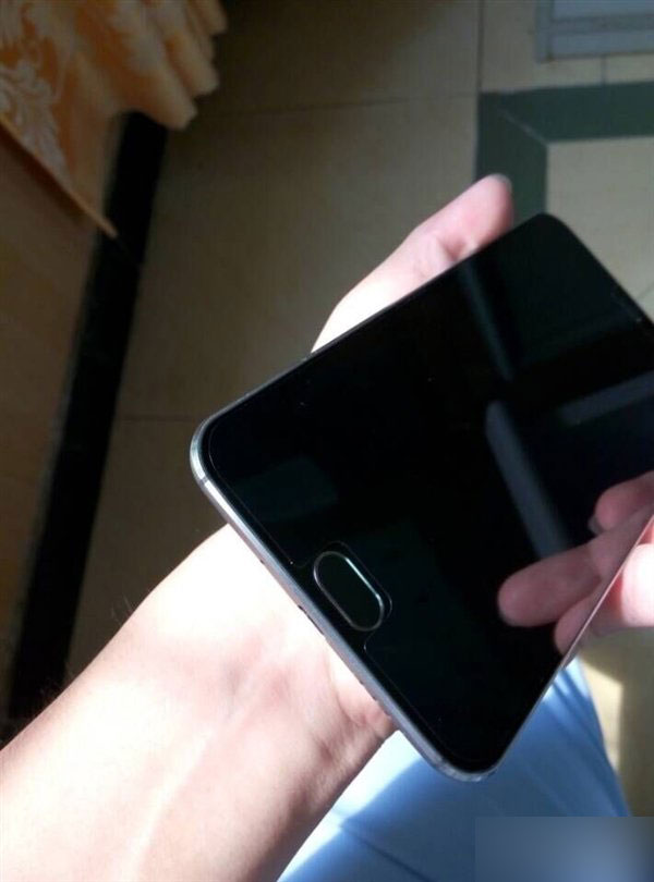 魅蓝Note 2真机又曝光：金属边框？