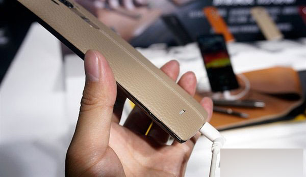 3999元 国行LG G4真机图赏