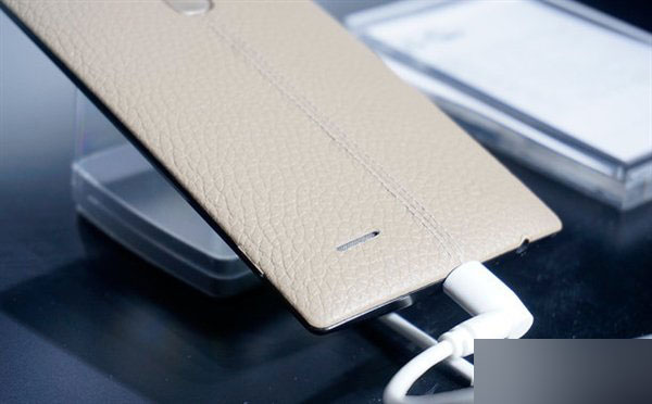 3999元 国行LG G4真机图赏