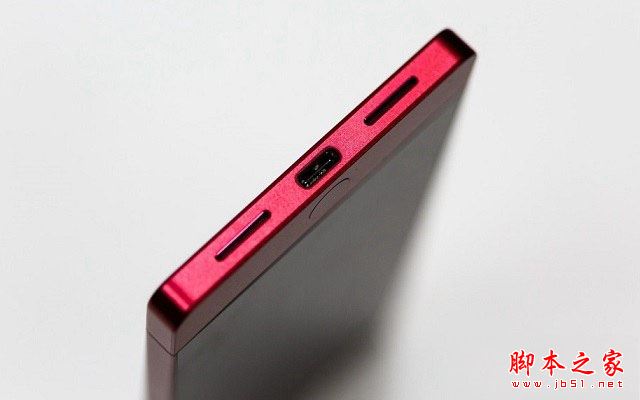 坚果Pro和锤子M1L哪个好？ 锤子M1L和坚果Pro手机详细区别对比评测