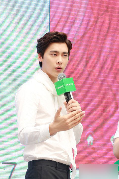 OPPO R7线下首销获成功