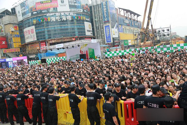 OPPO R7线下首销获成功