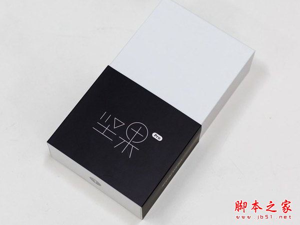 坚果pro和oppor9s哪个好?oppor9s和坚果Pro区别对比评测