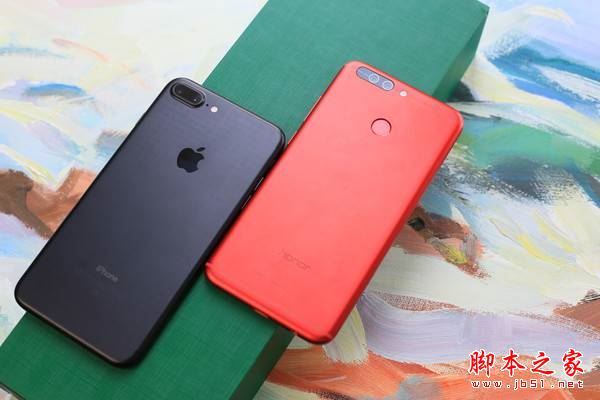 荣耀V9和iPhone7Plus哪个好？苹果7Plus与华为荣耀V9系统性能全面对比评测